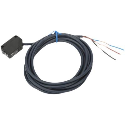 E3Z-D62 PNP Plastic Photoelectric Switch Sensor 8cm - 50cm Switch Sensors